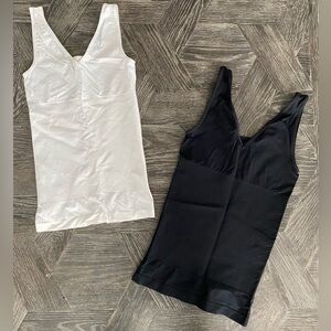 Yummie seamless 2 way shaping tanks (size small)